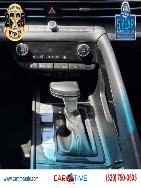 2023 Hyundai Elantra Image 13
