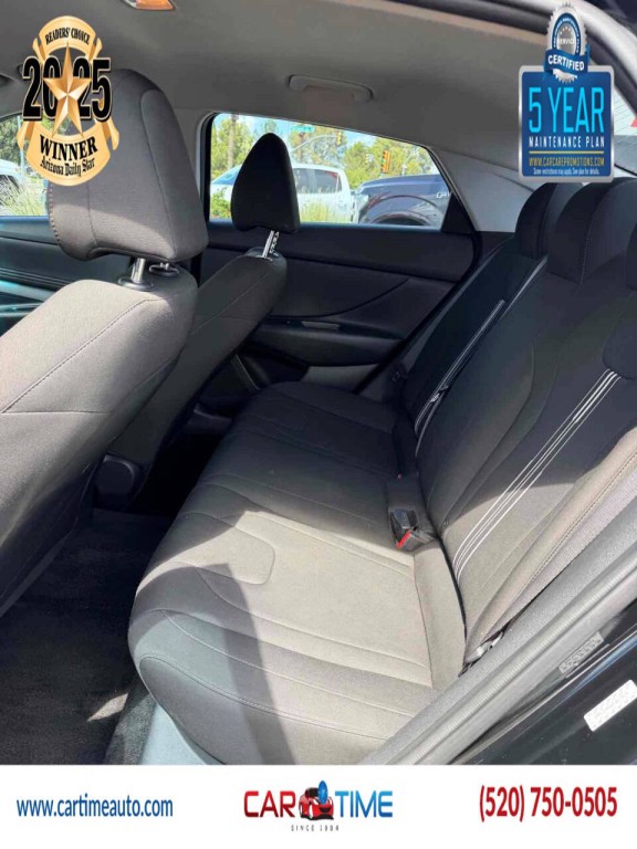 2023 Hyundai Elantra Image 17