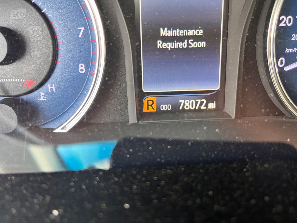 2016 Toyota Camry Image 12
