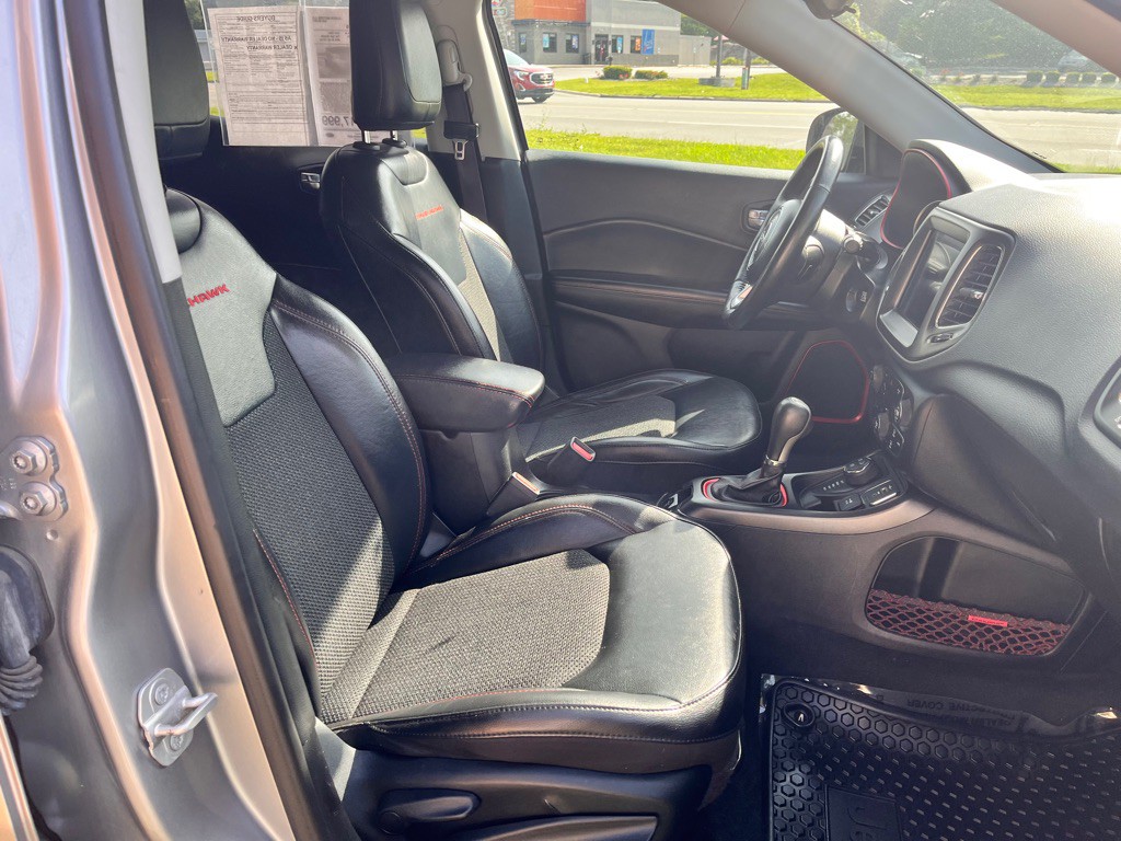 2019 Jeep Compass Image 15