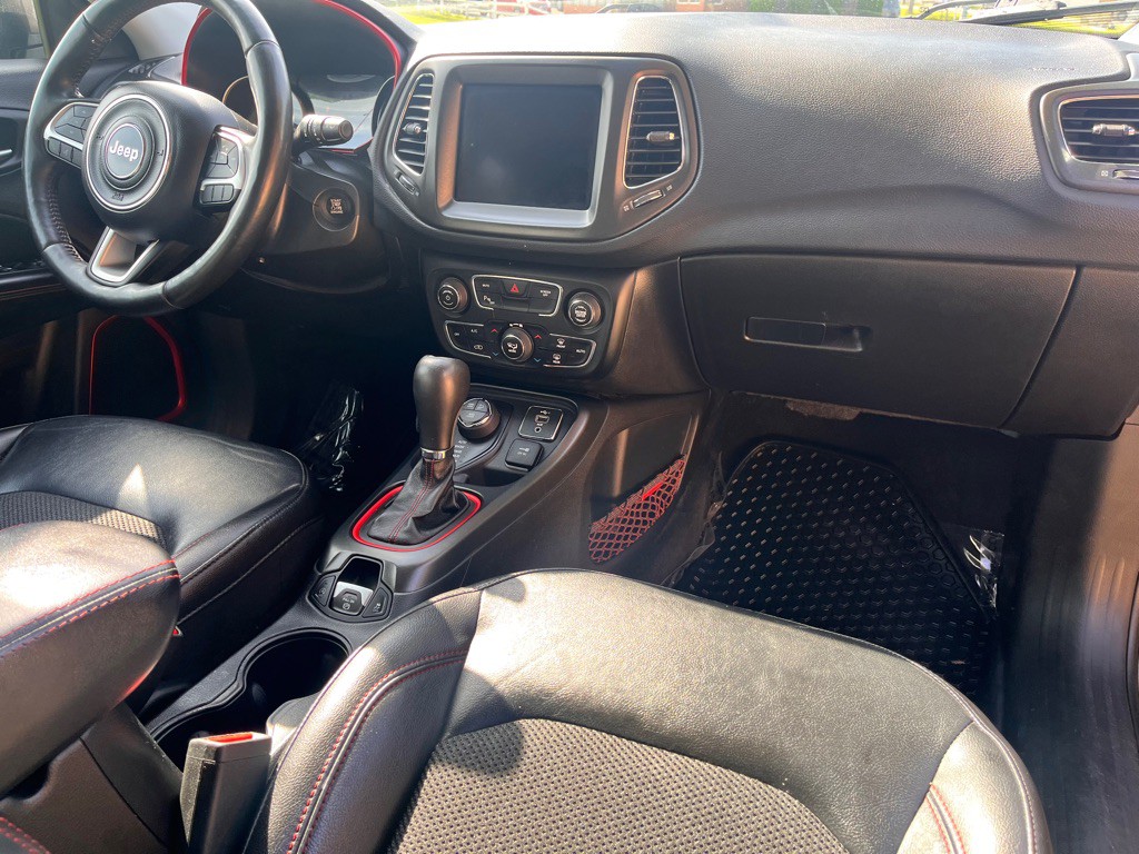 2019 Jeep Compass Image 19