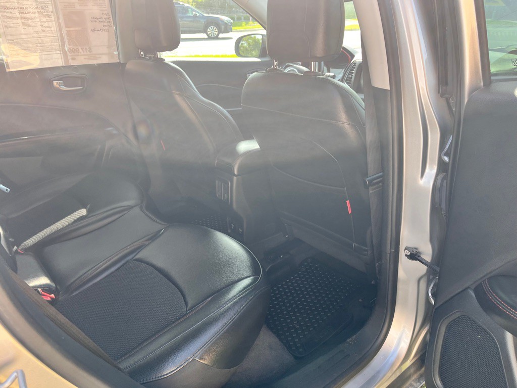 2019 Jeep Compass Image 25