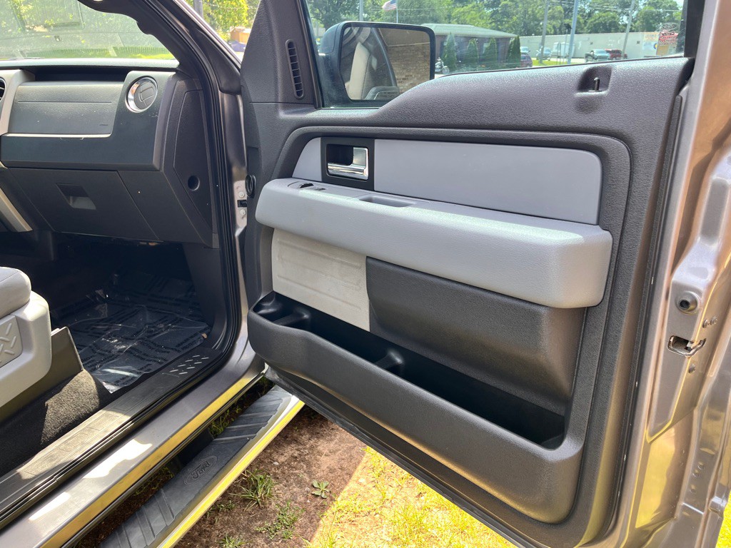 2013 Ford F-150 Image 25