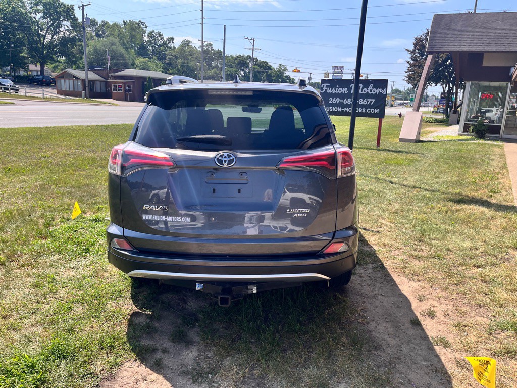 2016 Toyota Rav4 Image 5