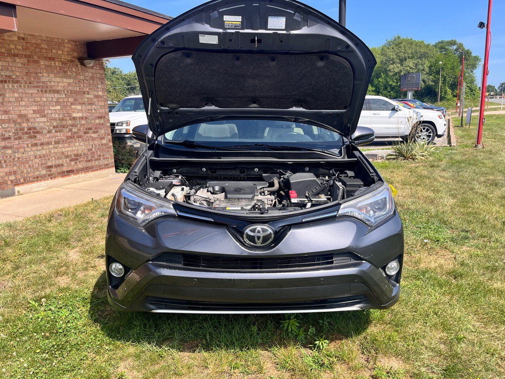 2016 Toyota Rav4 Image 10
