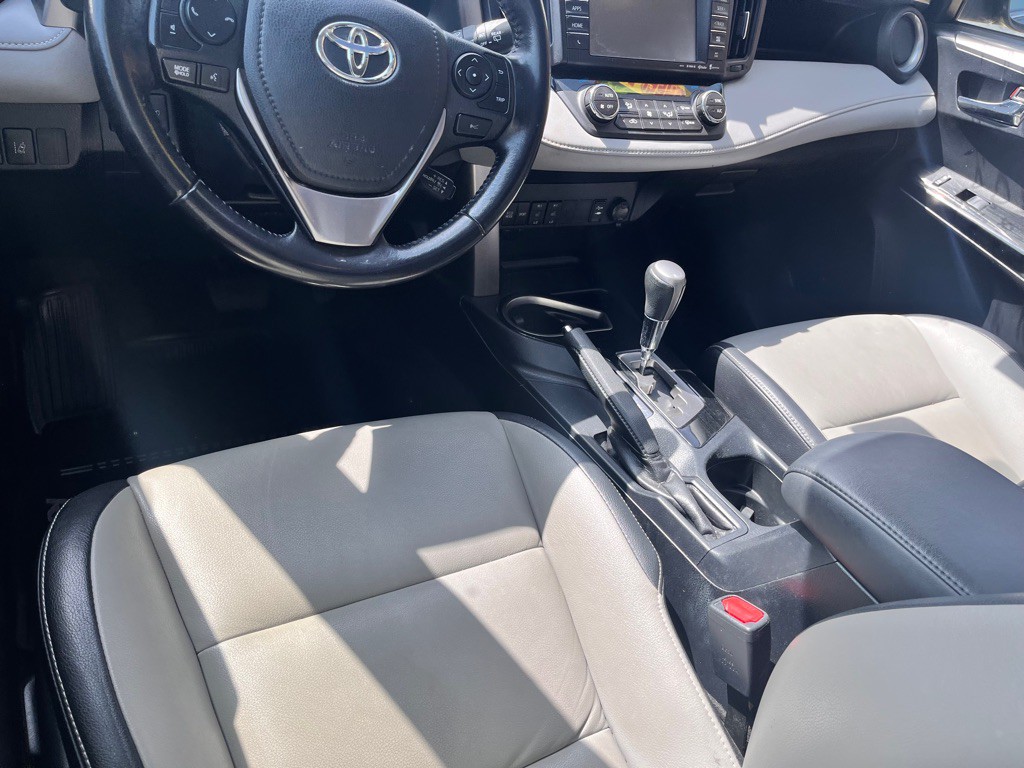 2016 Toyota Rav4 Image 18