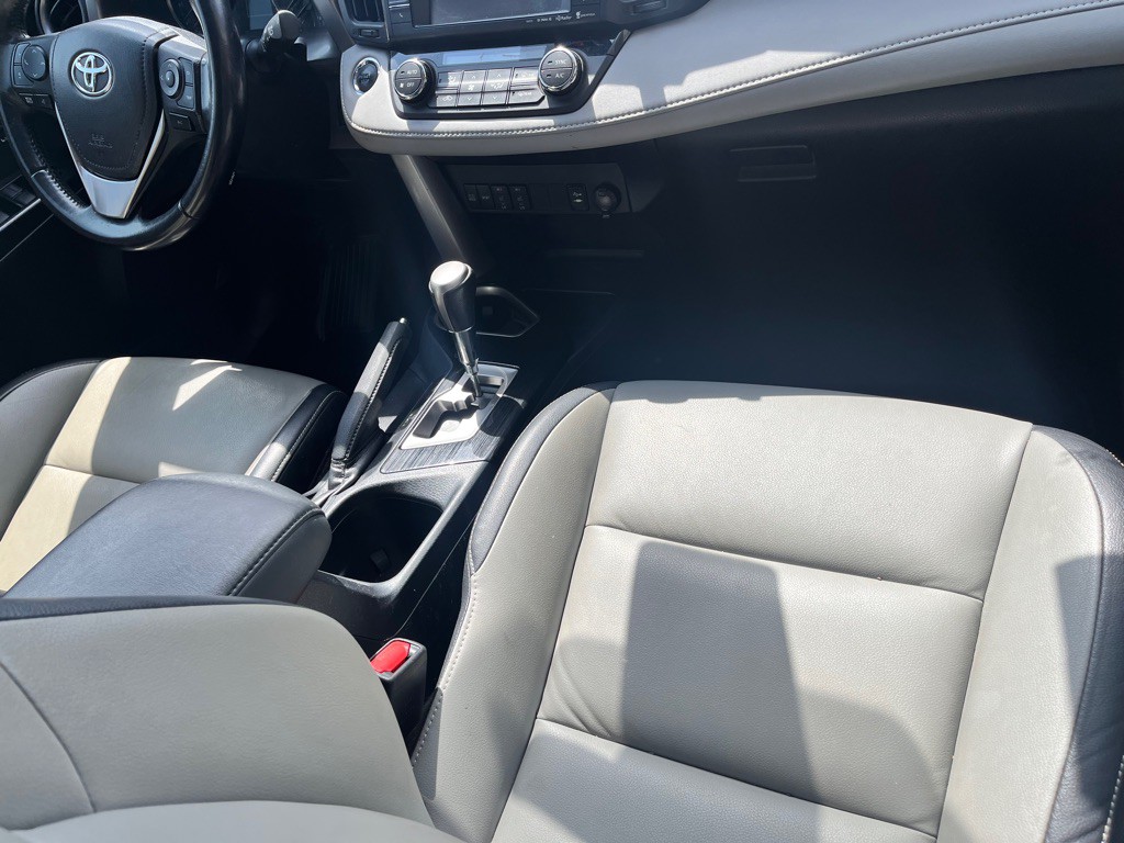 2016 Toyota Rav4 Image 20