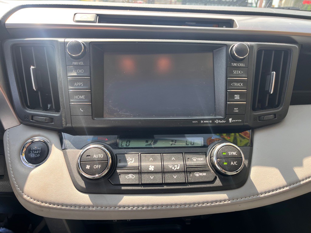 2016 Toyota Rav4 Image 22