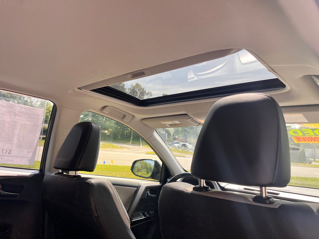 2016 Toyota Rav4 Image 31
