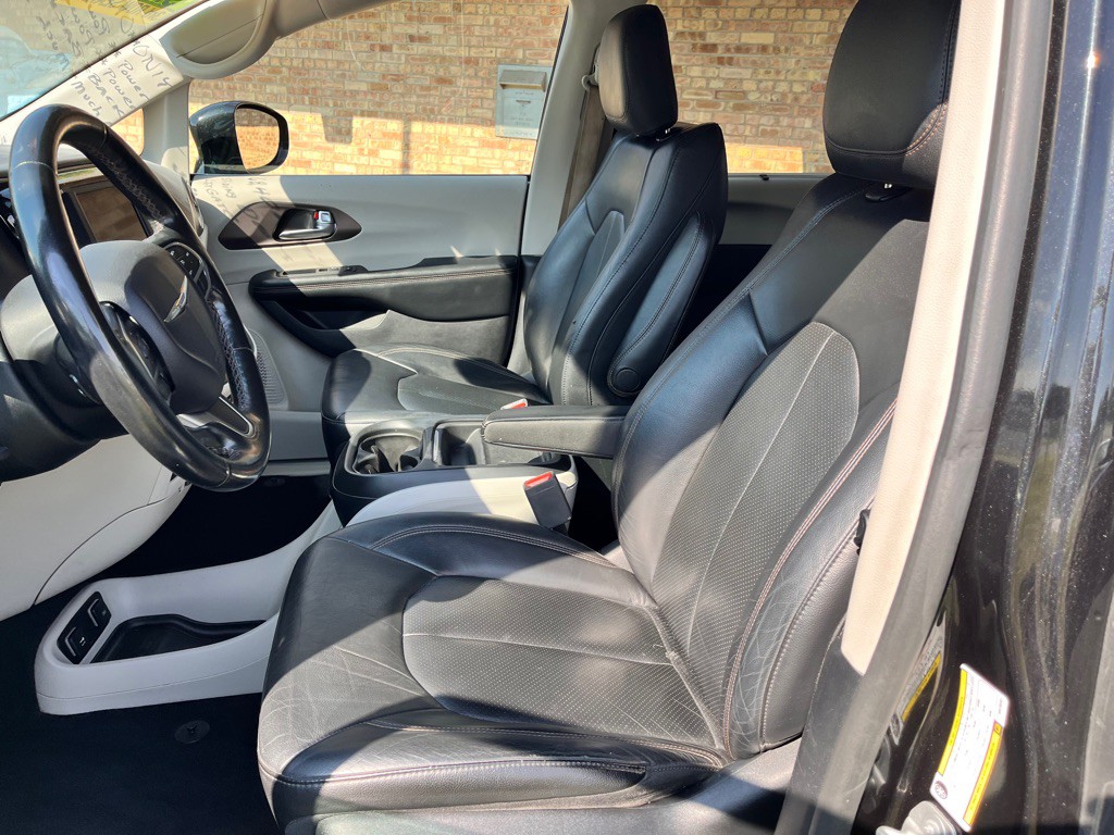 2019 Chrysler Pacifica Image 16