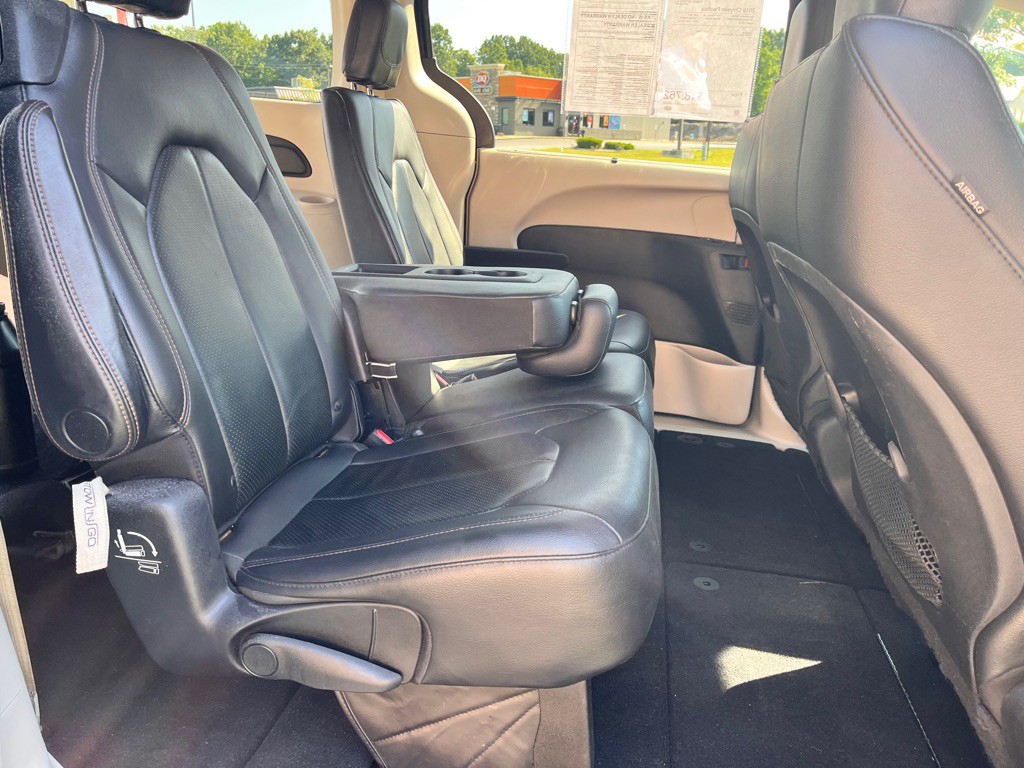 2019 Chrysler Pacifica Image 20