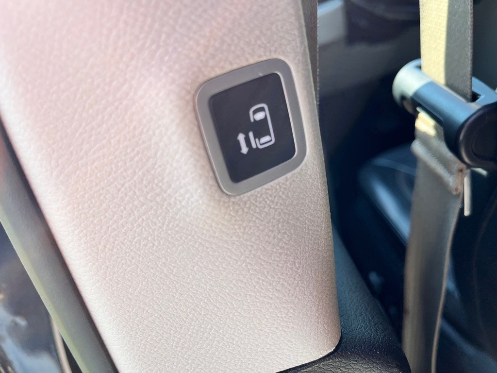 2019 Chrysler Pacifica Image 32