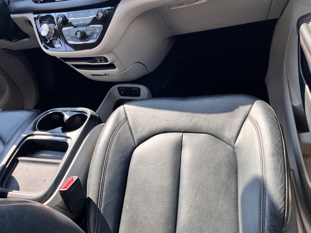 2019 Chrysler Pacifica Image 34