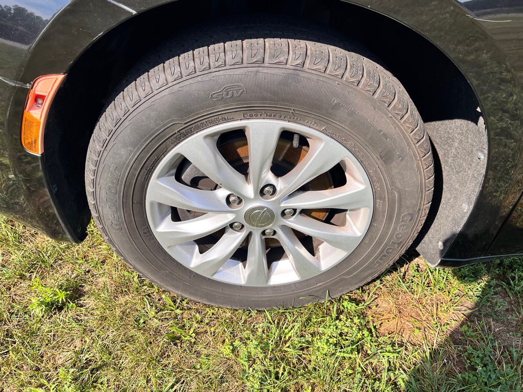 2019 Chrysler Pacifica Image 38