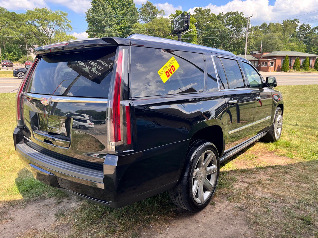 2015 Cadillac Escalade Image 7