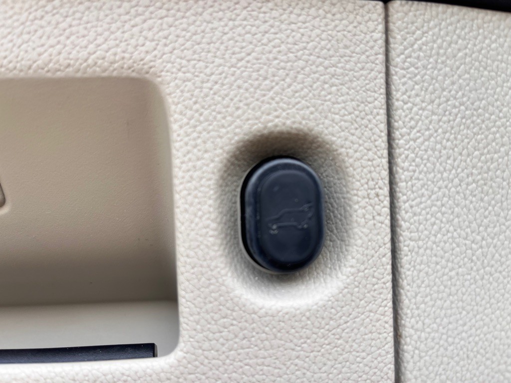 2015 Cadillac Escalade Image 49