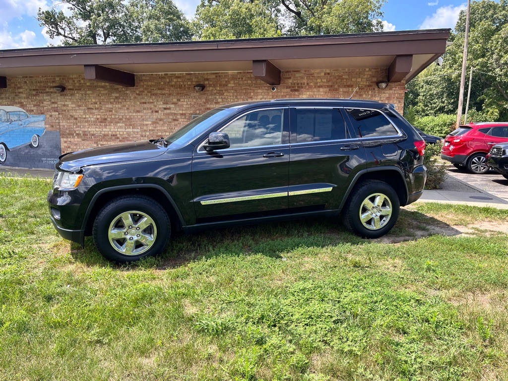 2013 Jeep Grand Cherokee Image 2