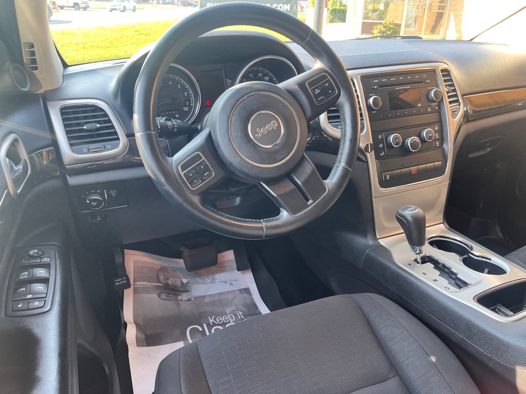 2013 Jeep Grand Cherokee Image 18