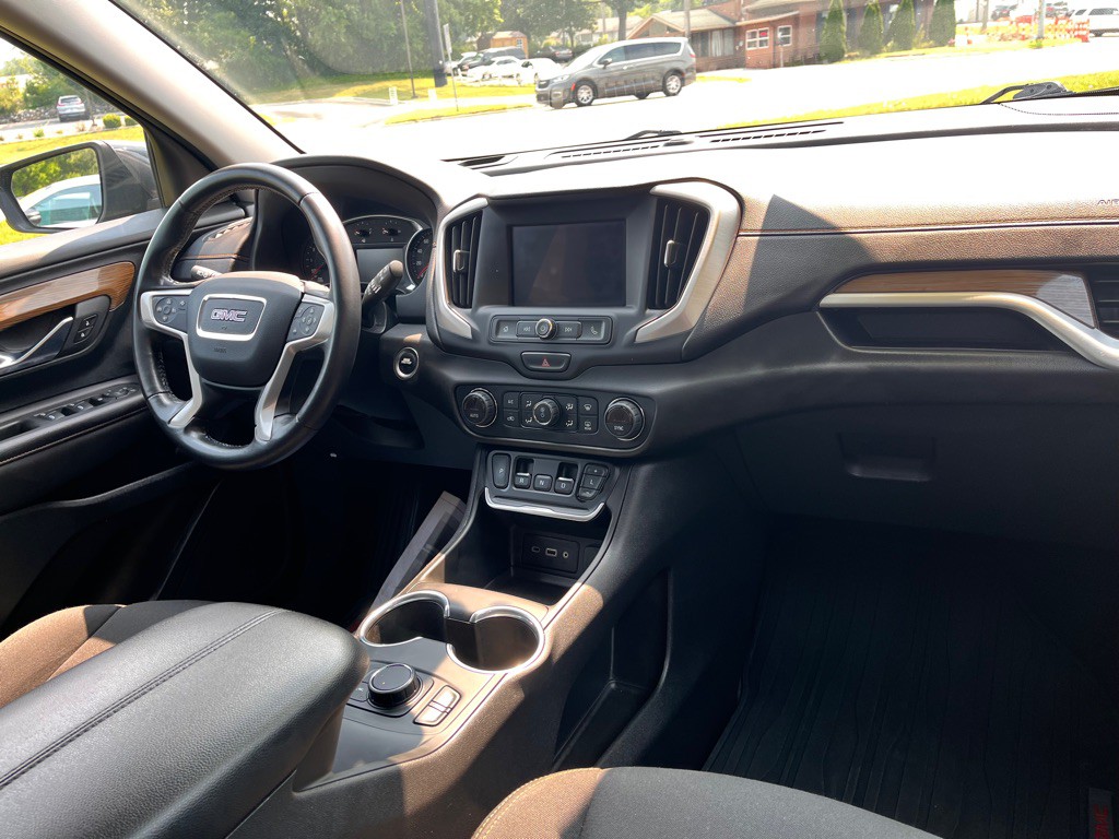 2020 GMC Terrain Image 21