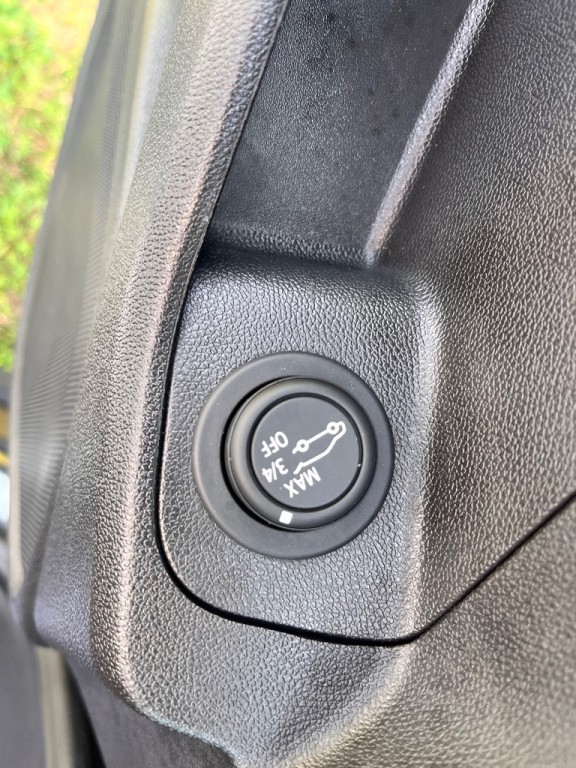 2020 GMC Terrain Image 24