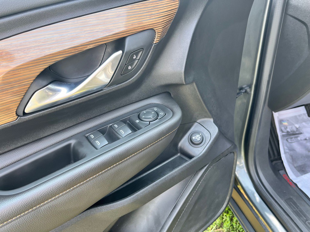 2020 GMC Terrain Image 29