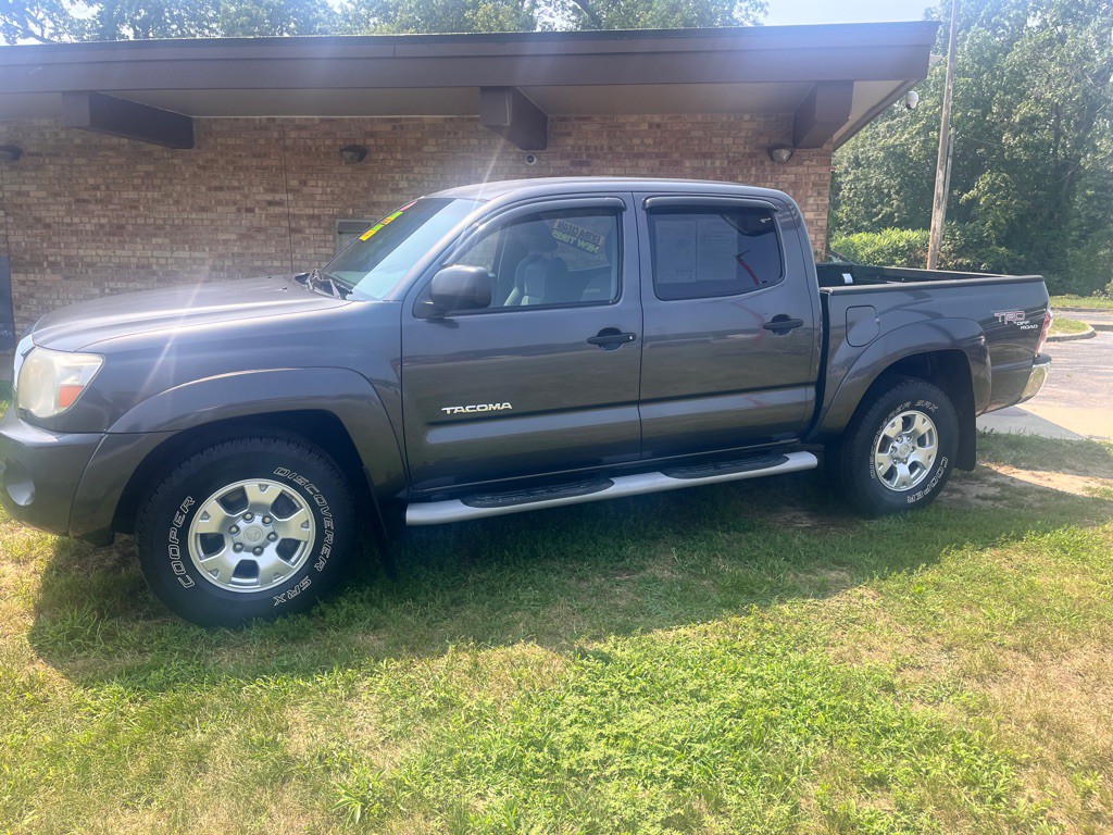 2009 Toyota Tacoma Image 2
