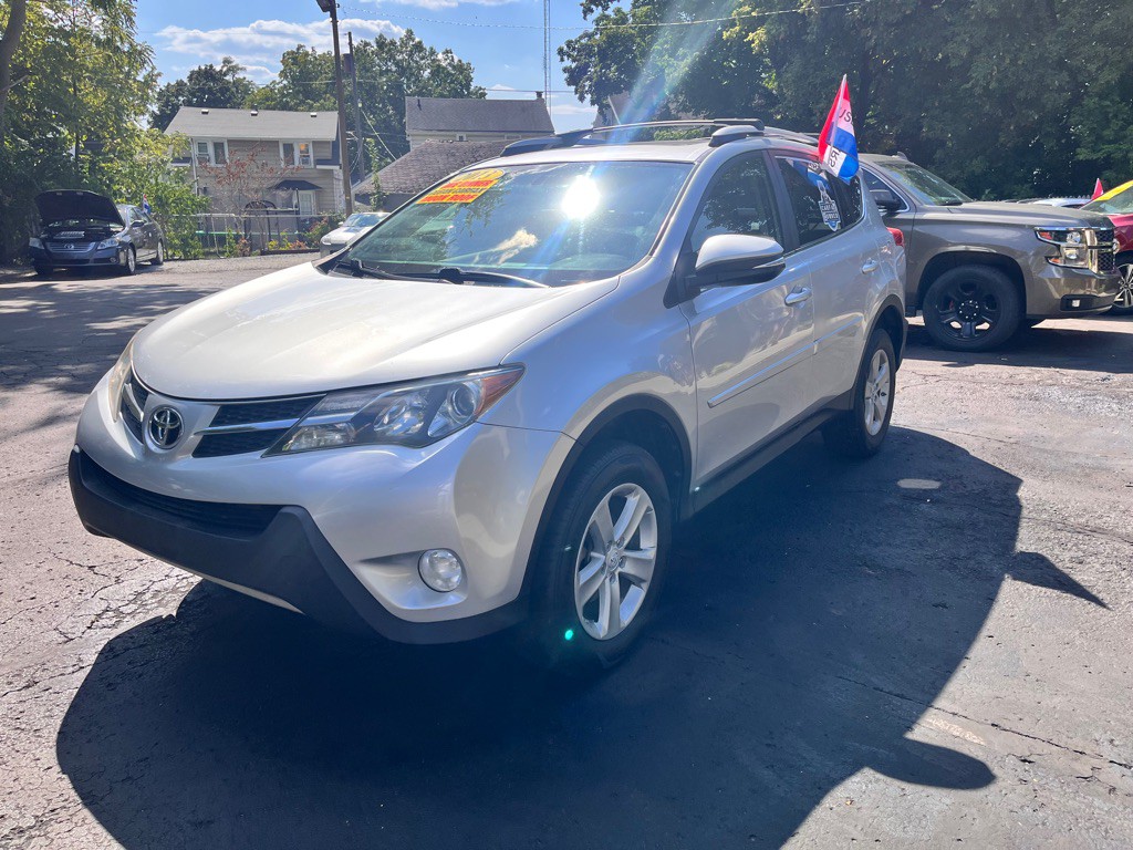 2013 Toyota Rav4 Image 1