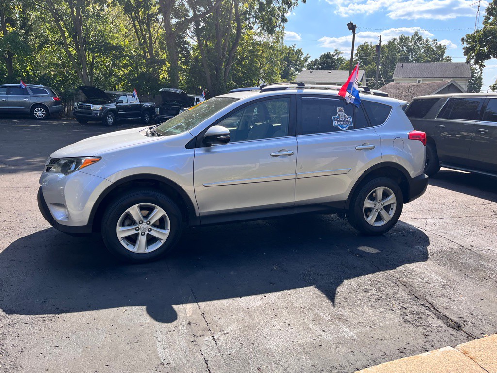 2013 Toyota Rav4 Image 2