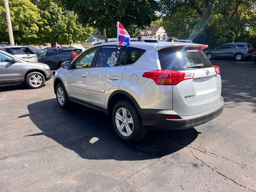 2013 Toyota Rav4 Image 4