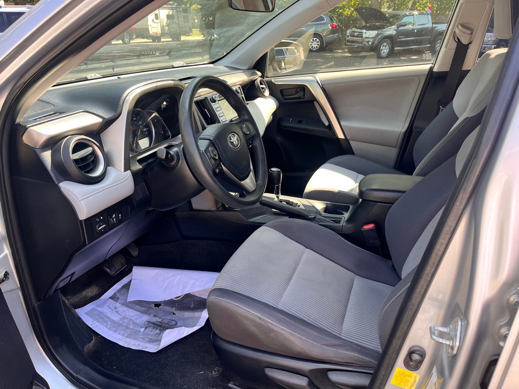 2013 Toyota Rav4 Image 11