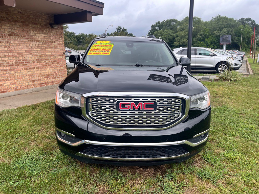 2017 GMC Acadia Image 9