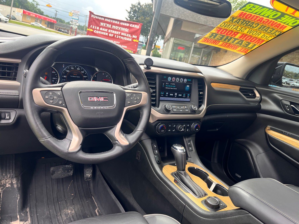 2017 GMC Acadia Image 44