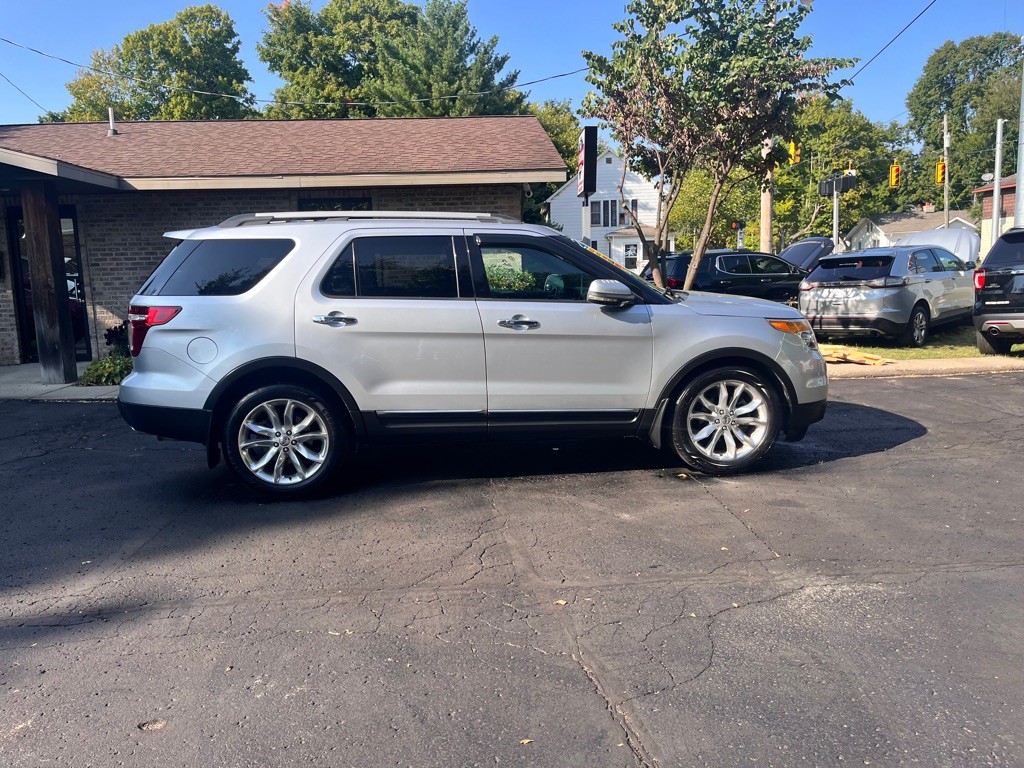 2011 Ford Explorer Image 18