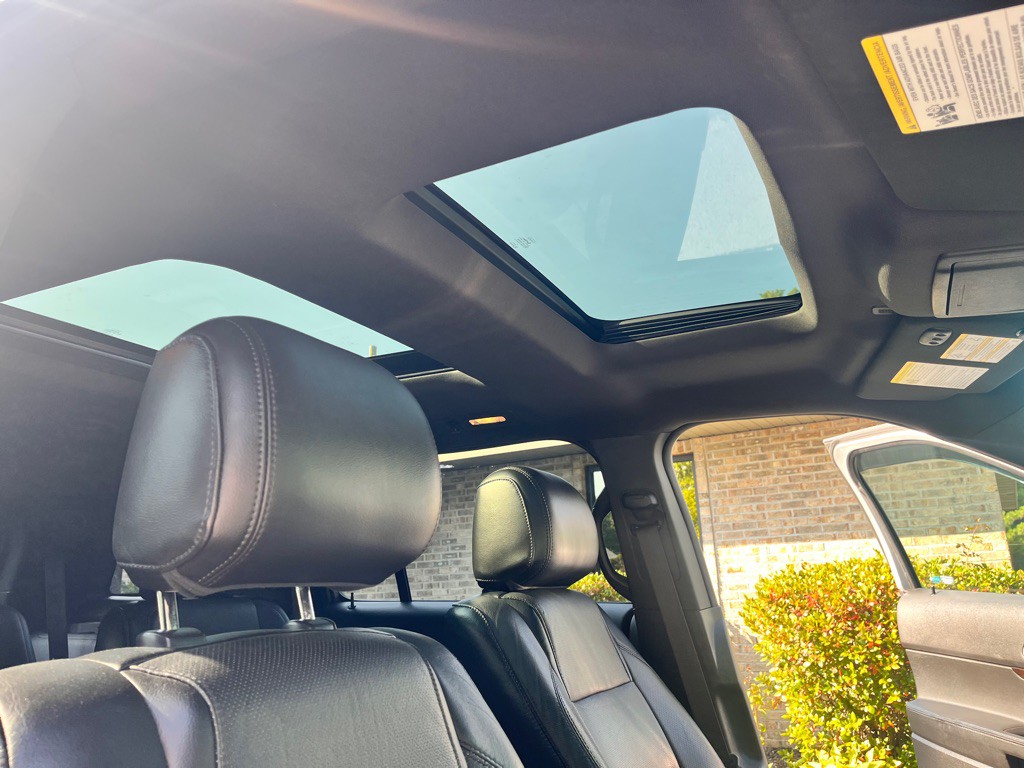 2011 Ford Explorer Image 32