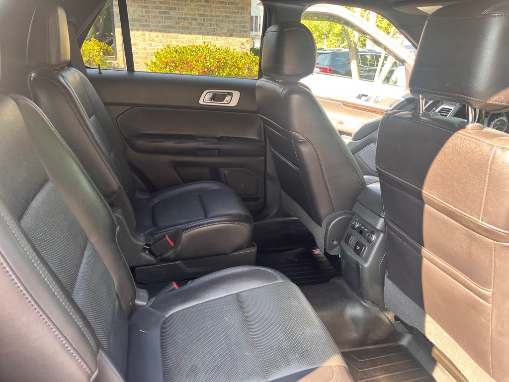 2011 Ford Explorer Image 60