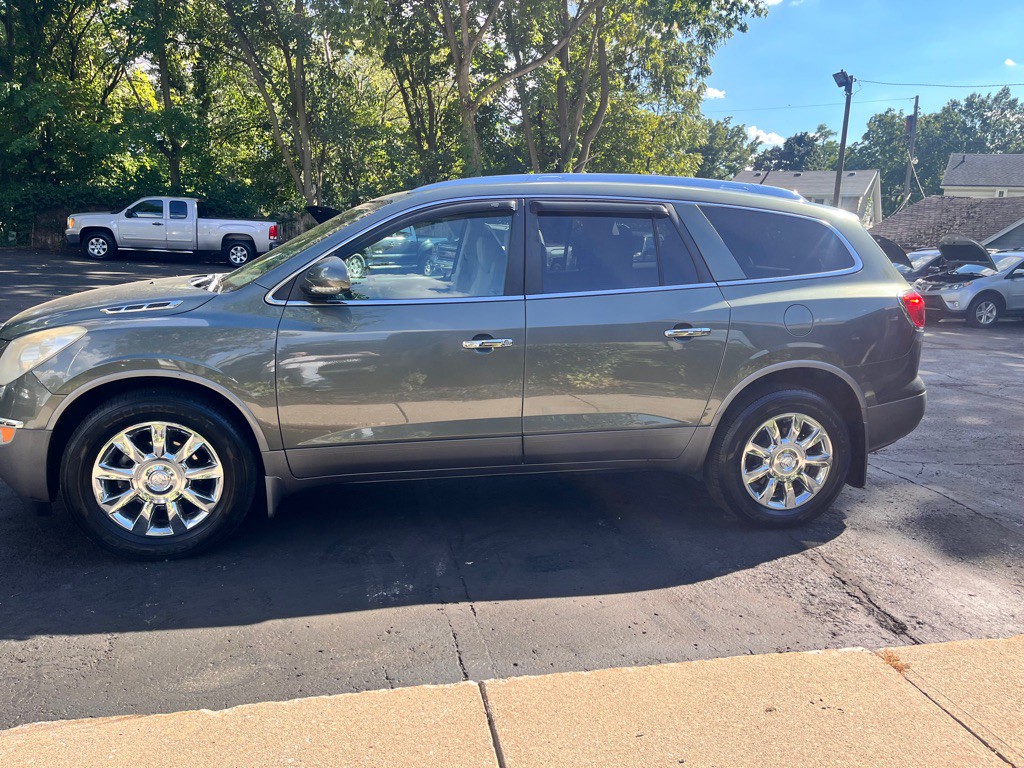 2011 Buick Enclave Image 1