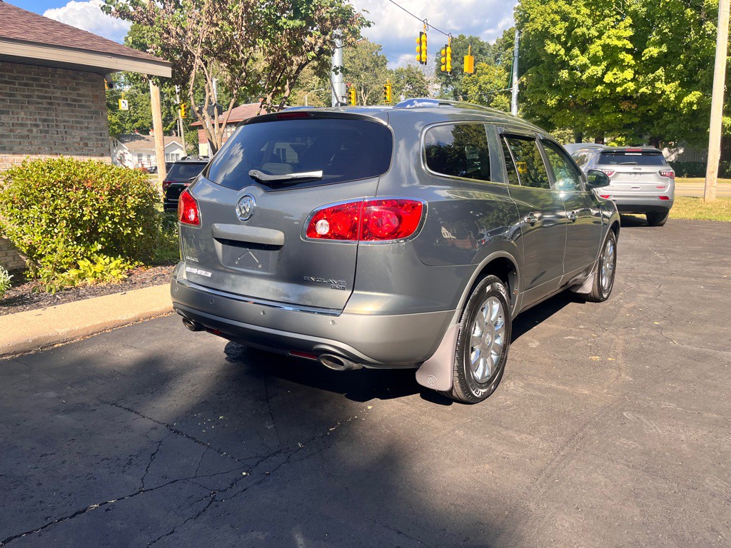 2011 Buick Enclave Image 5