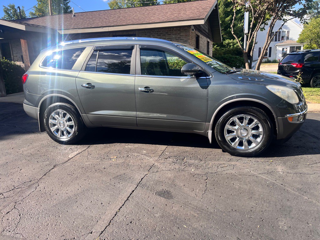 2011 Buick Enclave Image 8