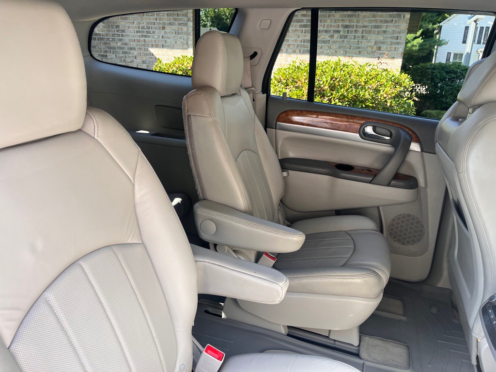 2011 Buick Enclave Image 20