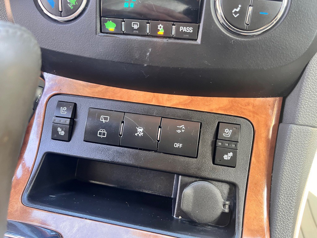 2011 Buick Enclave Image 30