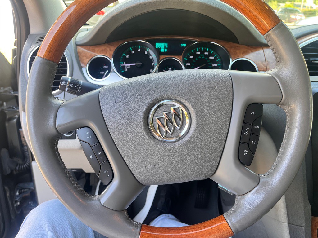 2011 Buick Enclave Image 35