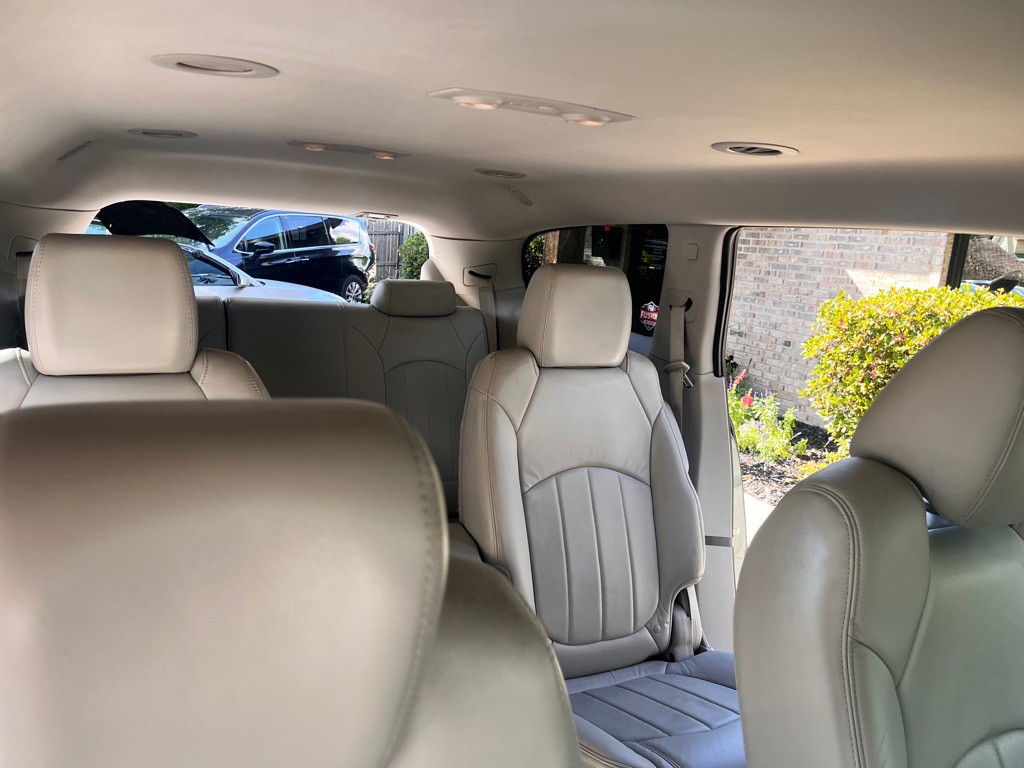 2011 Buick Enclave Image 40