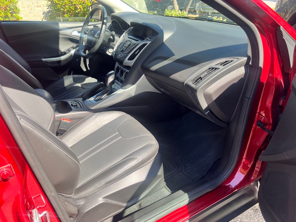 2014 Ford Focus Image 16