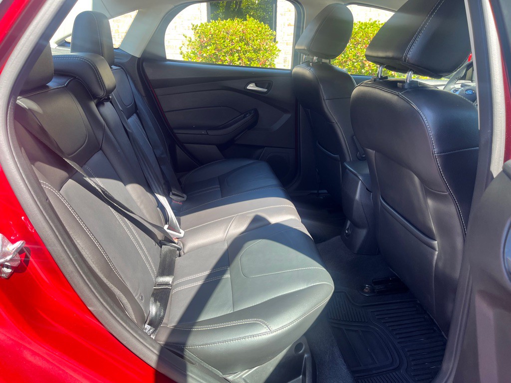 2014 Ford Focus Image 24