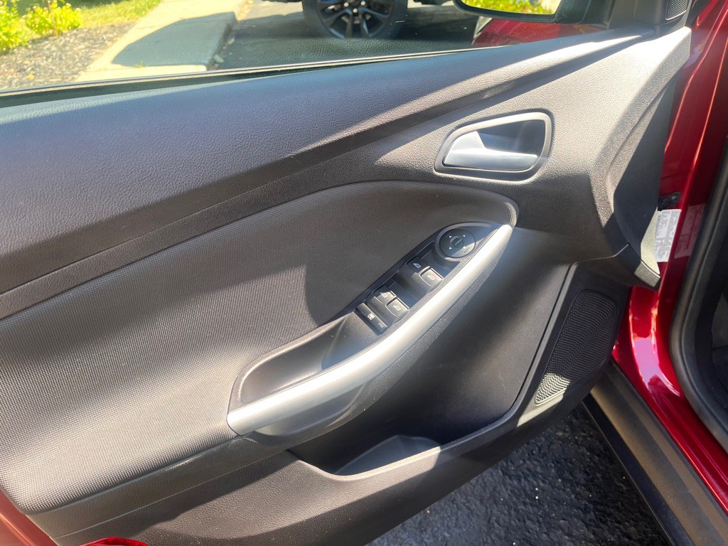 2014 Ford Focus Image 28