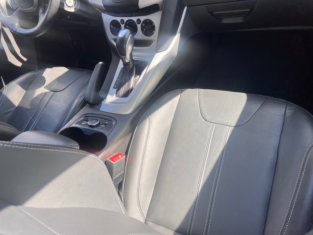 2014 Ford Focus Image 34