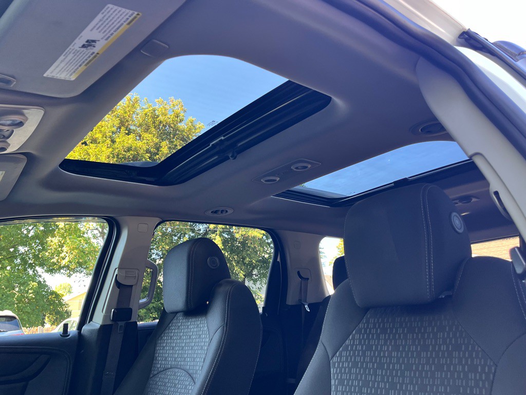 2016 GMC Acadia Image 12