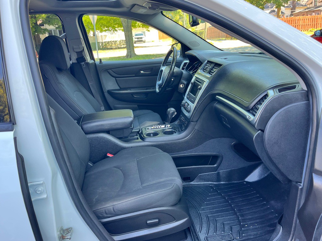 2016 GMC Acadia Image 14