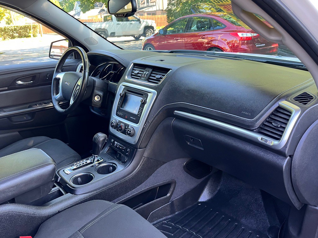 2016 GMC Acadia Image 15