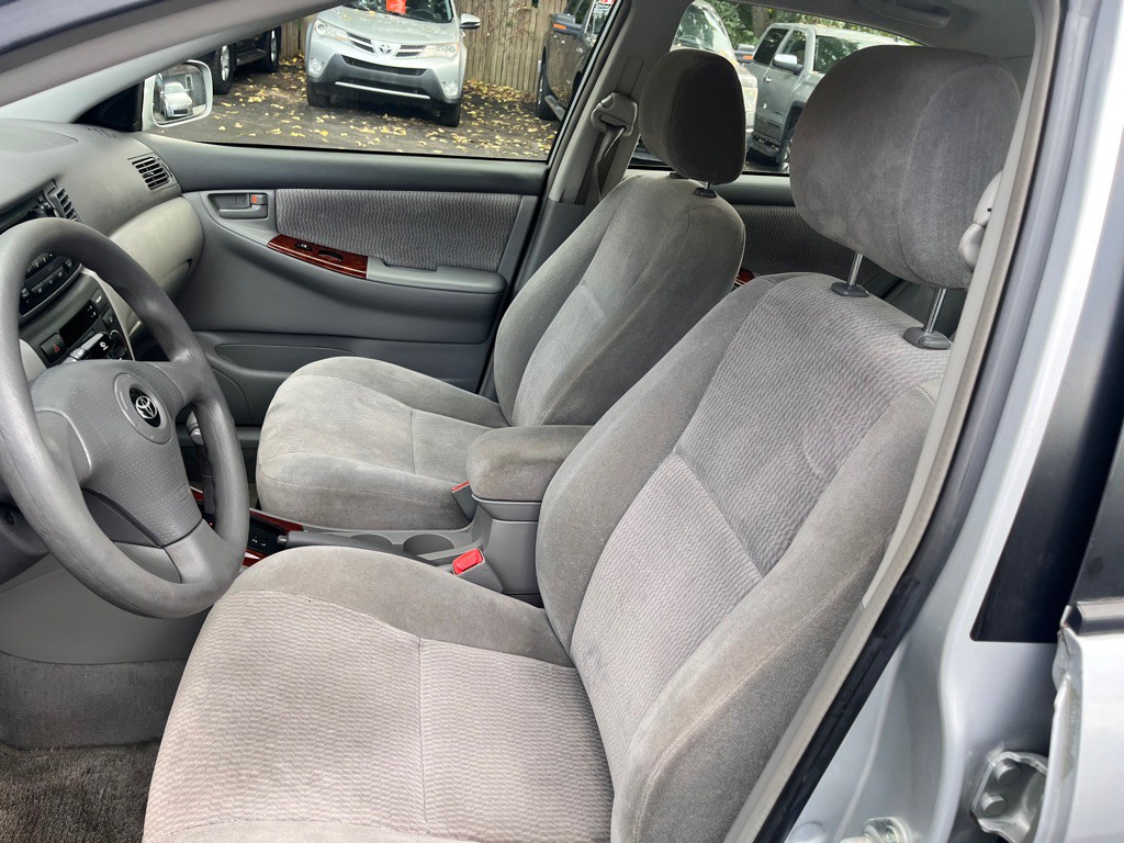 2006 Toyota Corolla Image 24